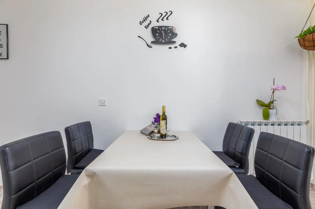Dany Apartment Fazana Croatia